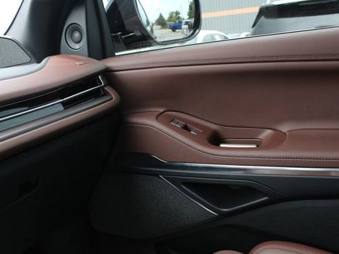 New 2026 Lincoln Navigator Reserve AWD/4WD image 19