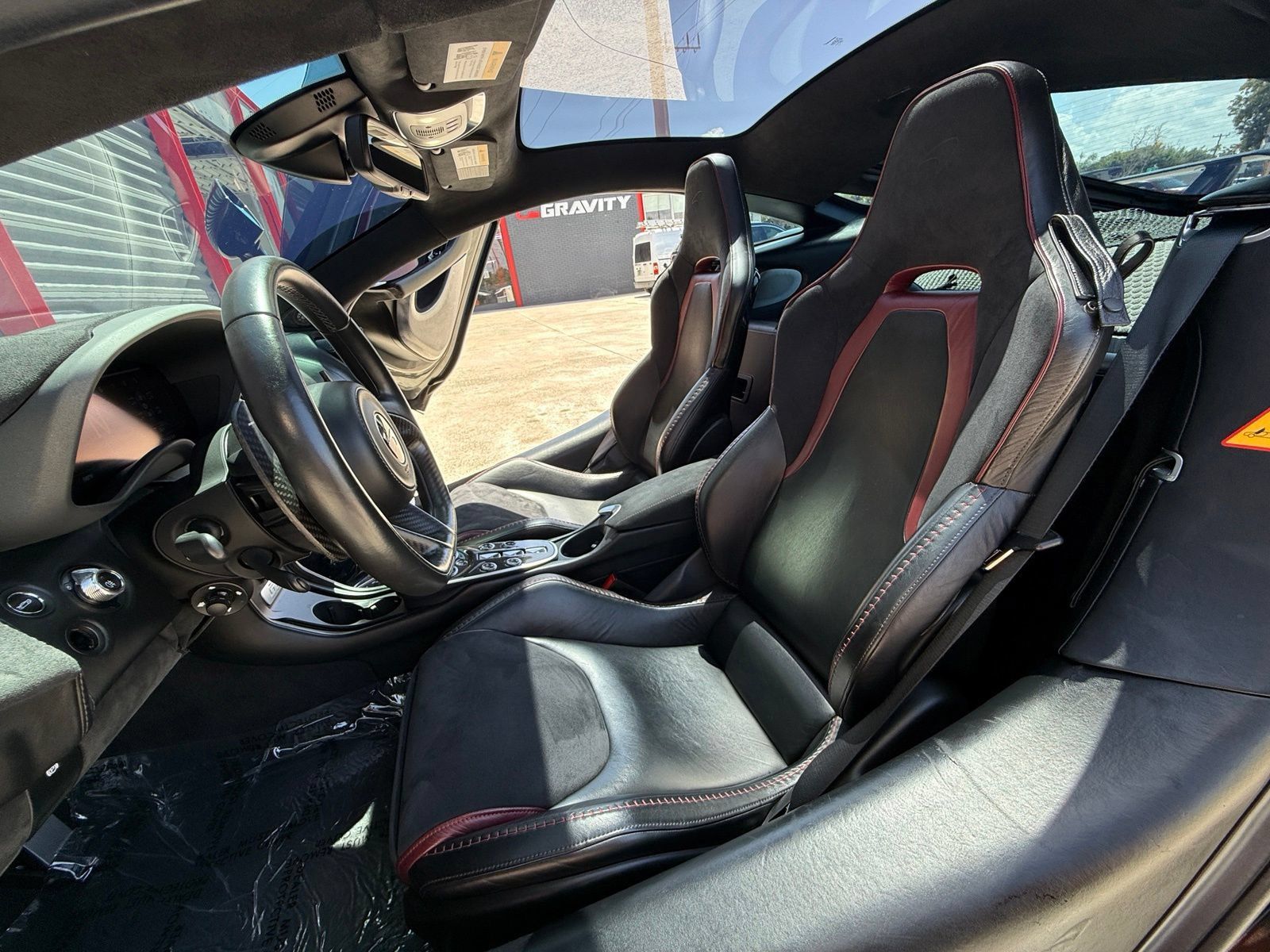 Used 2020 McLaren GT RWD image 26