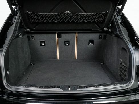 Used 2017 Porsche Macan image 30