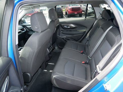 Used 2024 GMC Terrain SLE w/ Driver Convenience Package AWD/4WD image 10