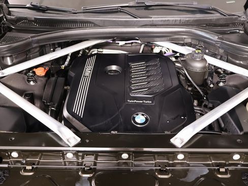 Used 2021 BMW X7 xDrive40i image 23