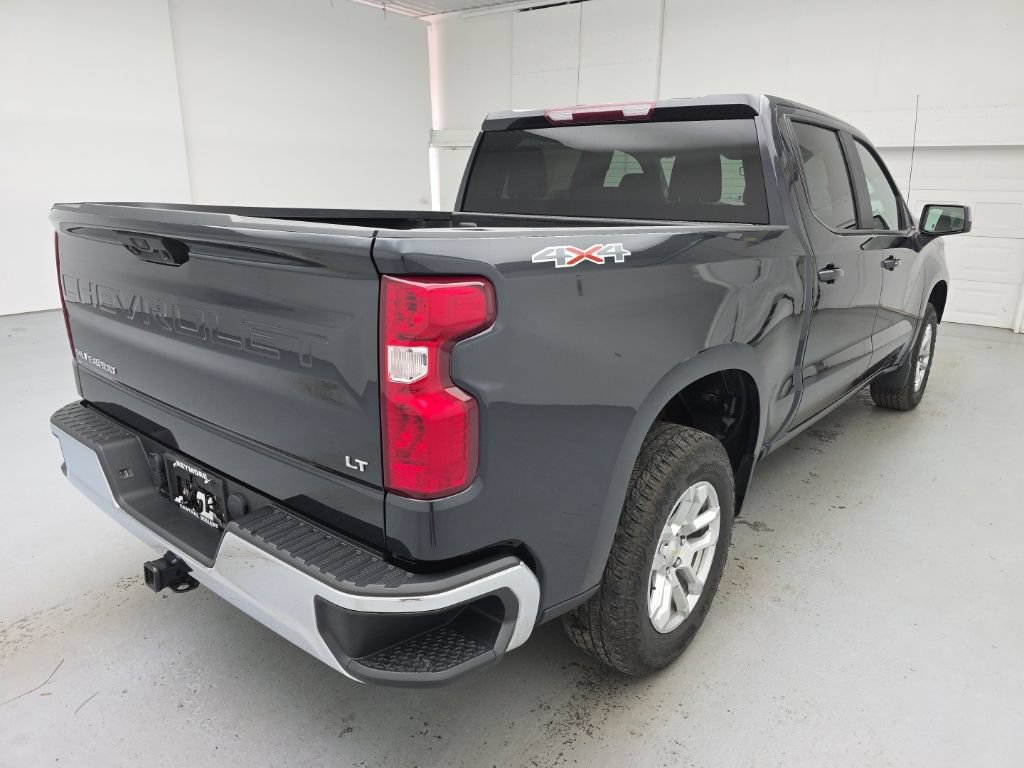 Used 2023 Chevrolet Silverado 1500 LT AWD/4WD image 12