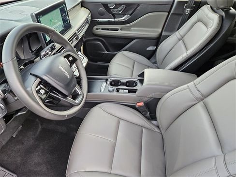 New 2026 Lincoln Corsair Premiere image 12