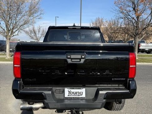 New 2025 Toyota Tacoma TRD Off-Road image 7