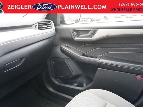 Used 2021 Ford Escape S image 30