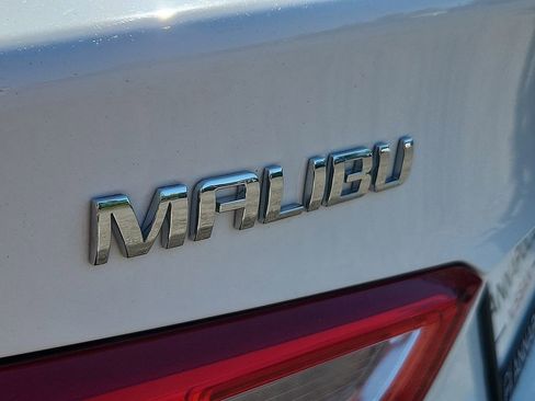 Used 2023 Chevrolet Malibu LT FWD image 30