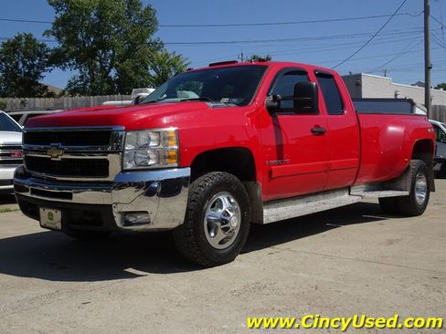 Used 2008 Chevrolet Silverado 3500 LT w/ EZ-Lift Tailgate Package AWD/4WD image 3
