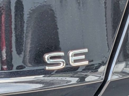Certified 2026 Volkswagen Jetta SE w/ Black Wheel Package FWD image 13