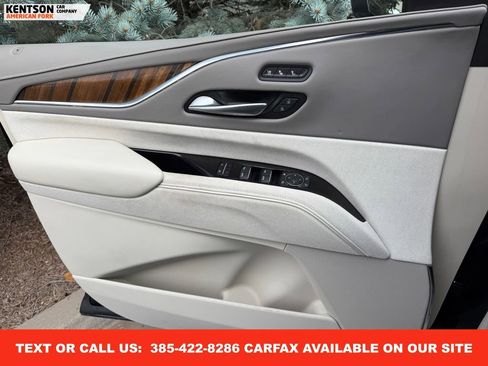 Used 2024 Cadillac Escalade Sport Platinum image 24