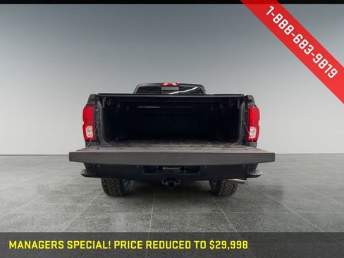 Used 2018 Chevrolet Silverado 1500 High Country image 22