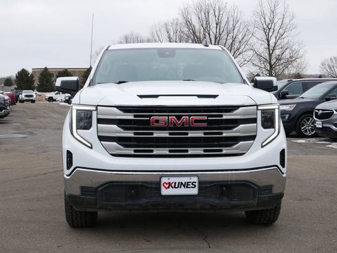 Used 2023 GMC Sierra 1500 SLE image 2