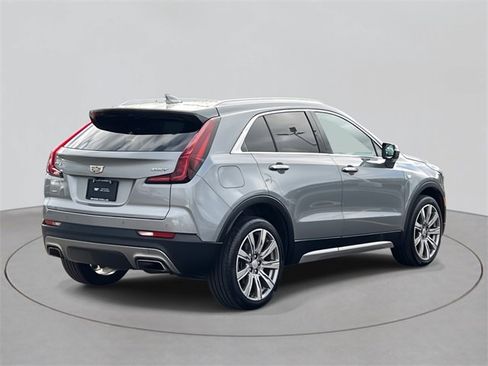 Certified 2023 Cadillac XT4 Premium Luxury w/ Technology Package image 5