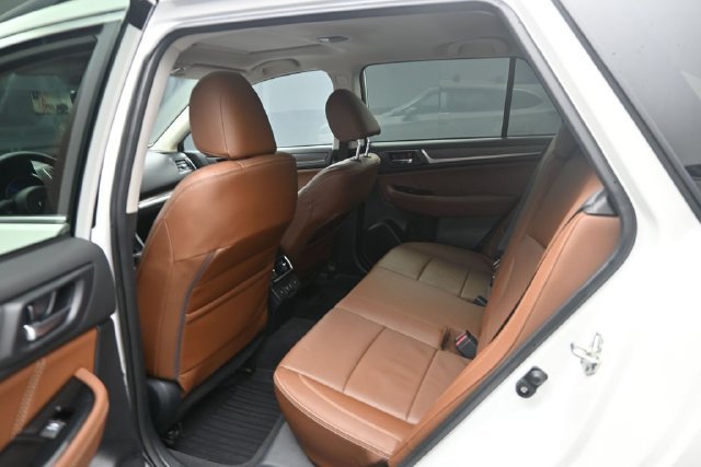 Used 2019 Subaru Outback 3.6R Touring w/ Popular Package #3A AWD/4WD image 22