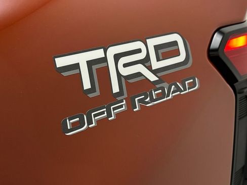 New 2025 Toyota Tacoma TRD Off-Road AWD/4WD image 18