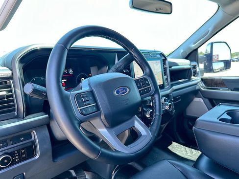 Used 2024 Ford F250 Lariat w/ Chrome Package AWD/4WD image 10