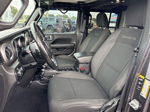 Used 2020 Jeep Wrangler Unlimited Sahara image 28