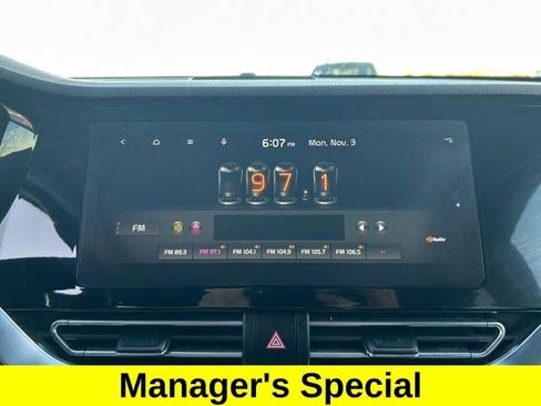 Used 2021 Kia Niro EX Premium w/ Cold Weather Package image 24