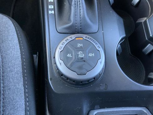 Used 2025 Ford Bronco Big Bend image 46