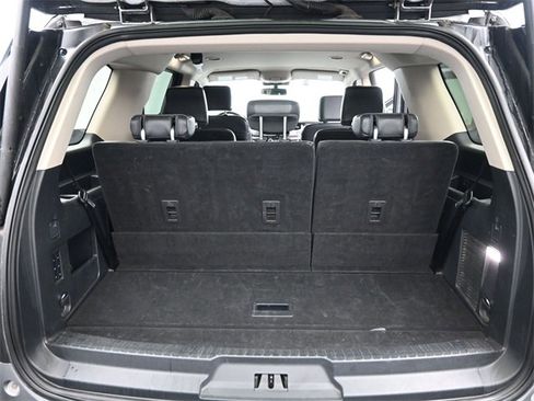 Used 2024 Ford Expedition XLT image 6