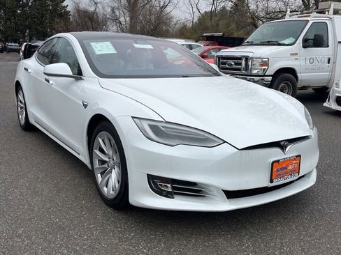 Used 2019 Tesla Model S Long Range image 2