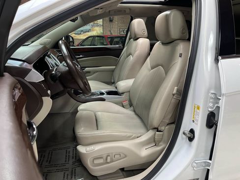 Used 2016 Cadillac SRX Luxury w/ Driver Assist Package FWD image 20