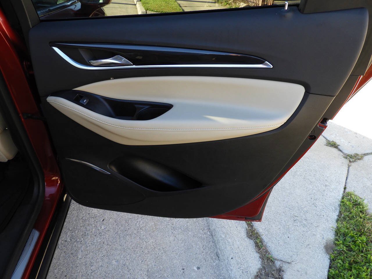 Used 2019 Buick Enclave Essence w/ Trailering Package, 5000 lbs. FWD image 40