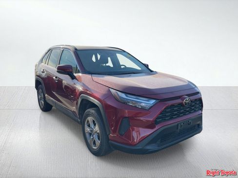 Certified 2025 Toyota RAV4 XLE image 4