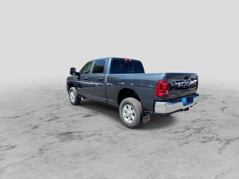 New 2026 RAM 2500 Big Horn AWD/4WD image 6