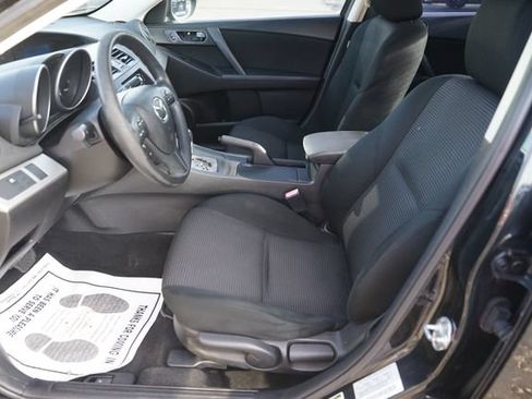 Used 2013 MAZDA MAZDA3 i Sport FWD image 9