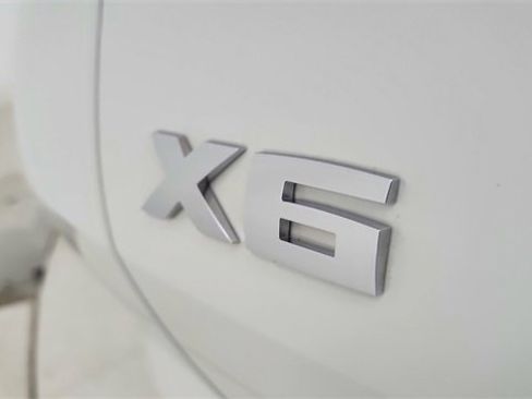 Used 2026 BMW X6 M60i image 17