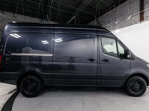 Used 2025 Mercedes-Benz Sprinter 2500 image 29