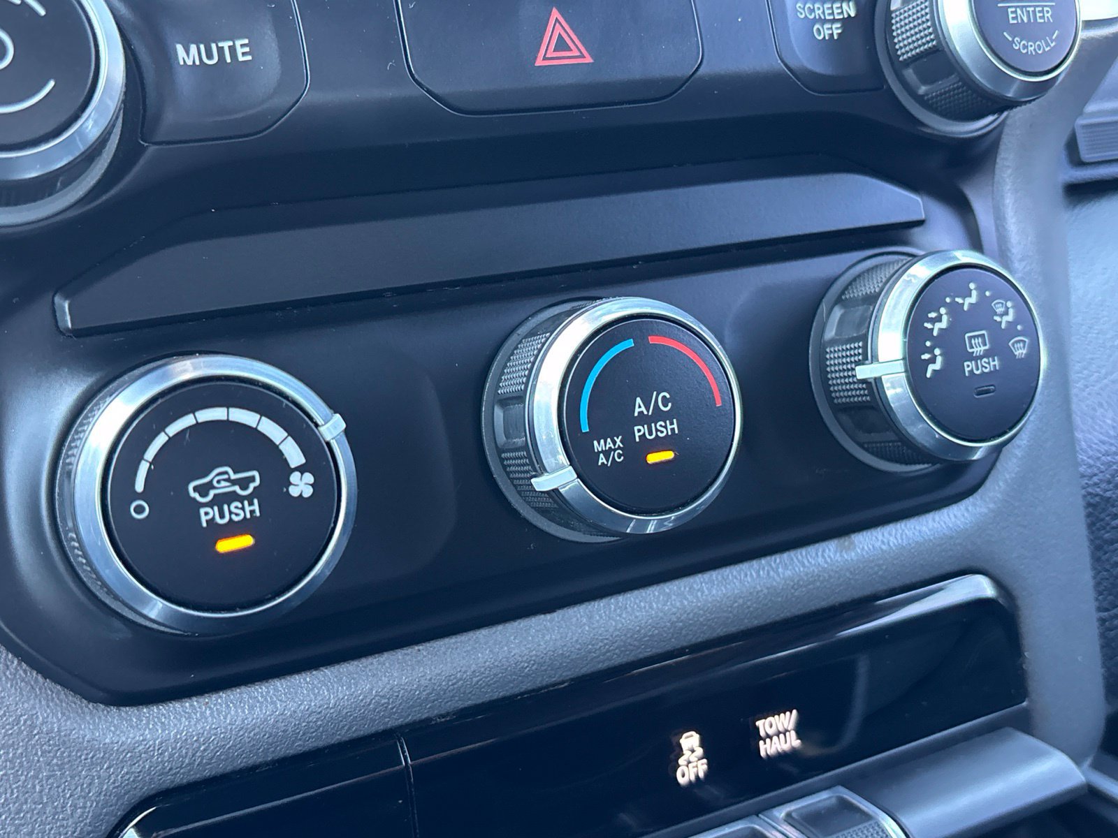 Used 2022 RAM 1500 Big Horn AWD/4WD image 20