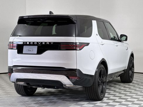 Certified 2025 Land Rover Discovery Metropolitan Edition image 5
