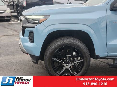 Used 2025 Chevrolet Colorado Z71 w/ Z71 Convenience Package 2 image 9