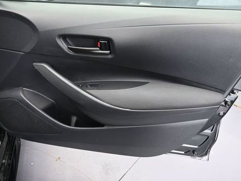 Used 2025 Toyota Corolla LE FWD image 36