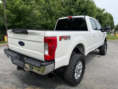 Used 2018 Ford F250 Lariat w/ Lariat Ultimate Package AWD/4WD image 5