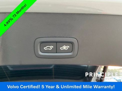 Certified 2025 Volvo XC40 B5 Core image 27