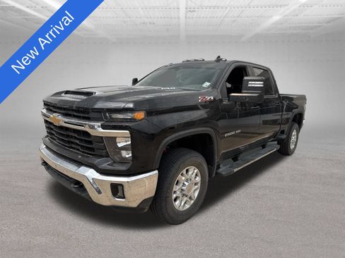 Used 2024 Chevrolet Silverado 2500 LT w/ Convenience Package AWD/4WD image 1