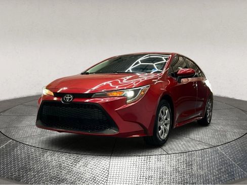 Used 2020 Toyota Corolla LE image 4