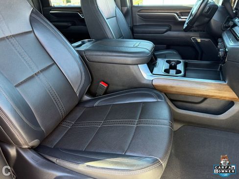 Used 2024 Chevrolet Silverado 3500 High Country w/ High Country Premium Package image 11