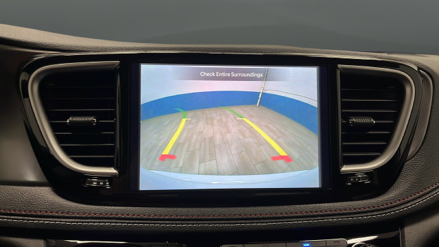New 2027 Chrysler Pacifica Select FWD image 13