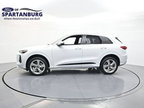Used 2025 Audi Q5 Premium Plus AWD/4WD image 4