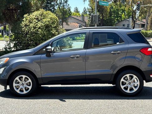 Used 2020 Ford EcoSport SE w/ SE Convenience Package image 6