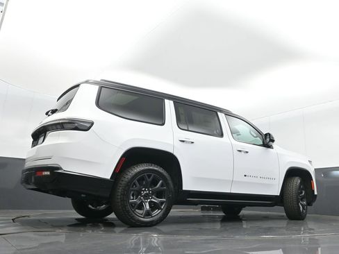New 2026 Jeep Grand Wagoneer 4WD image 41