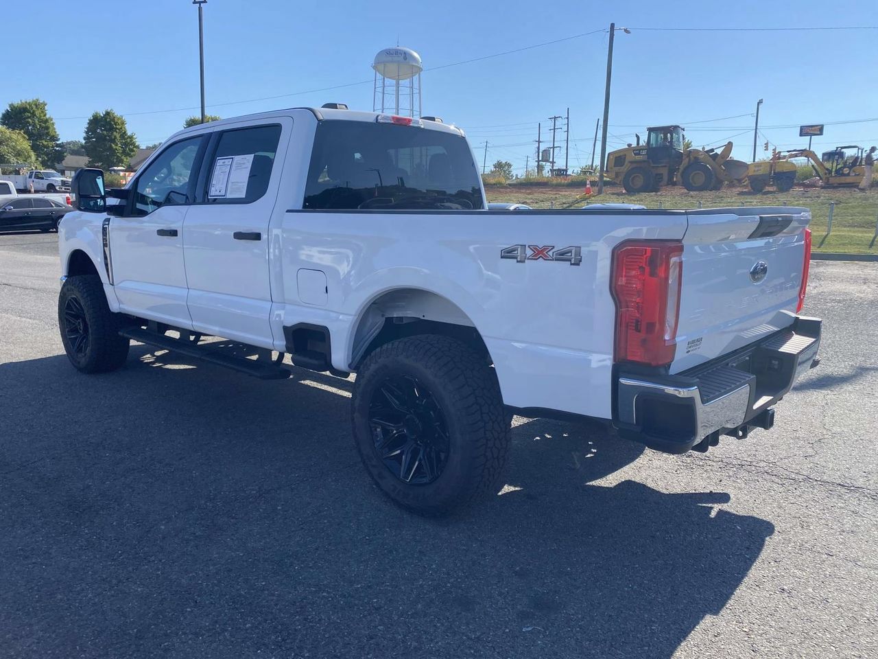Used 2025 Ford F250 XLT AWD/4WD image 5