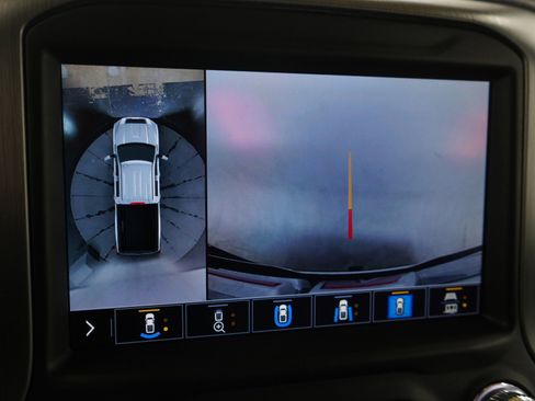 Used 2023 GMC Sierra 2500 Denali w/ Denali Ultimate Package image 31