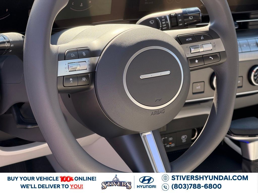 Used 2026 Hyundai Kona SE FWD image 11