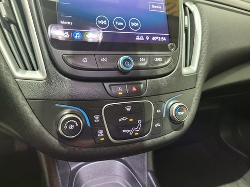 Used 2020 Chevrolet Malibu LS image 29