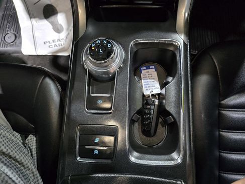 Used 2020 Ford Fusion SEL image 40