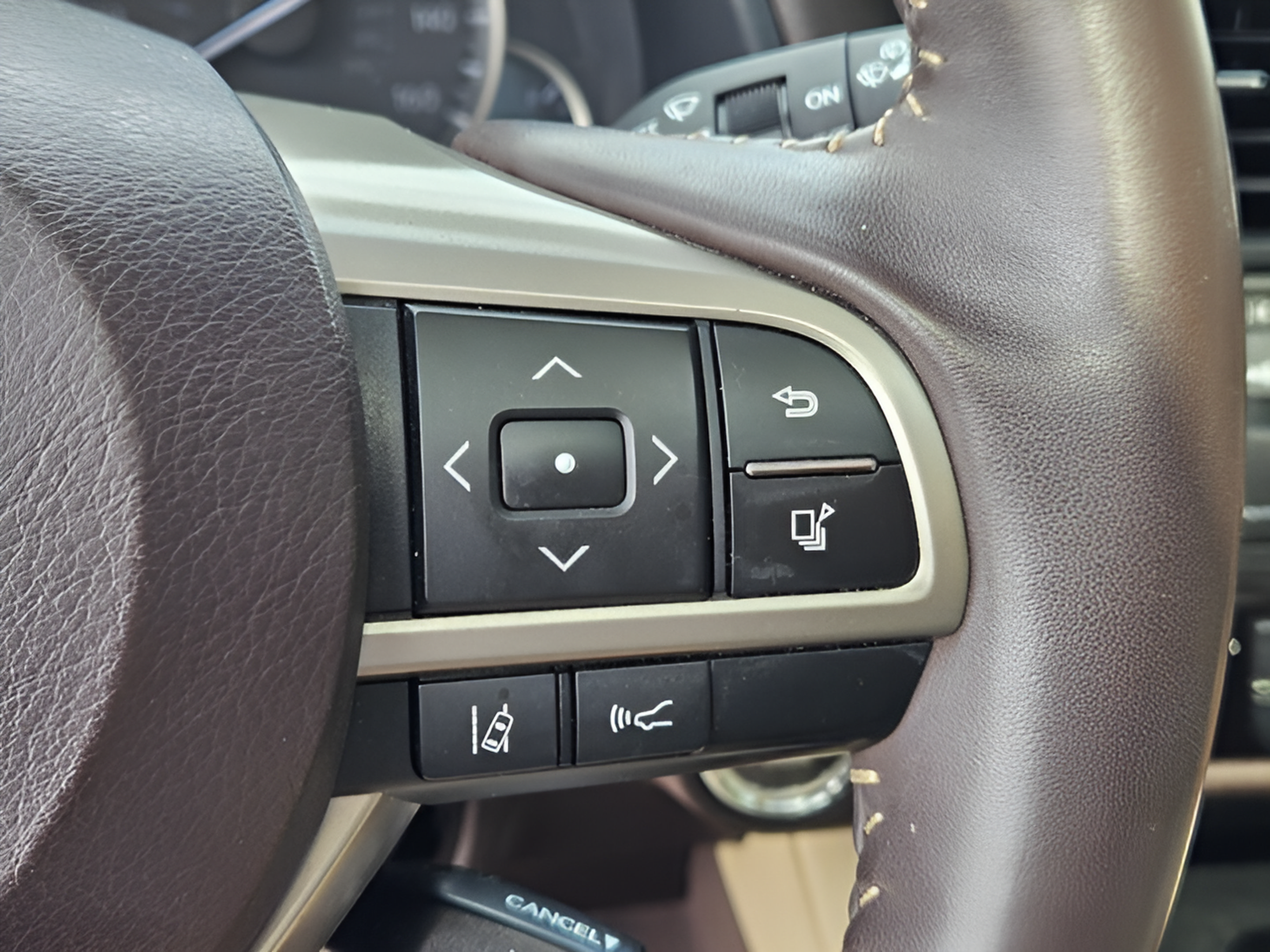 Used 2018 Lexus RX 350 FWD w/ Premium Package image 23